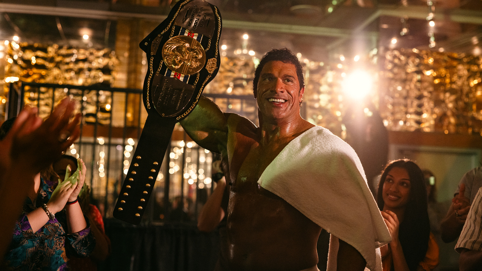 Mark (Dwayne Johnson)
