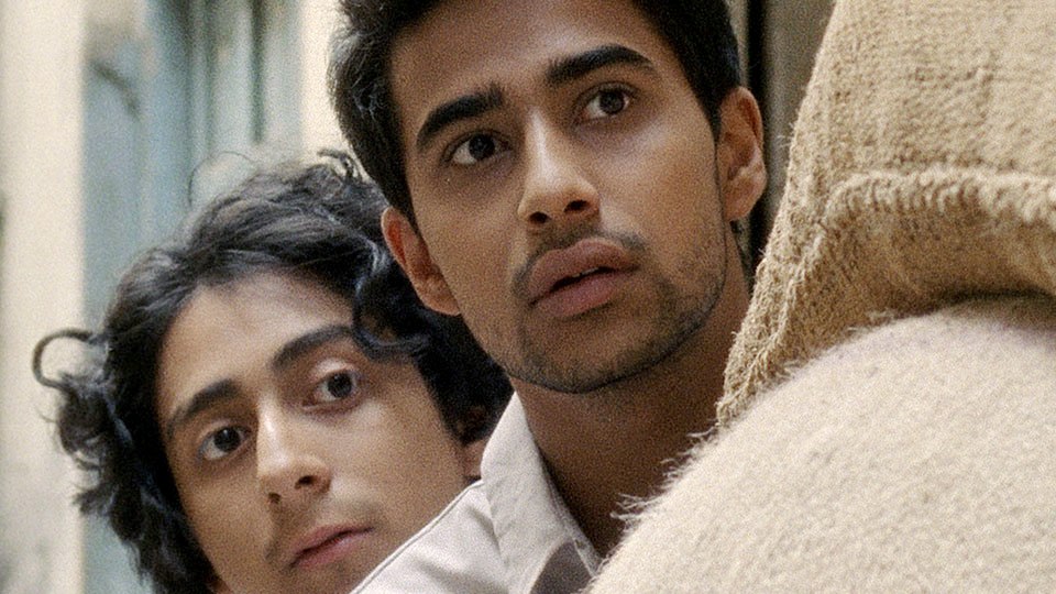 Rama (Suraj Sharma), Lalu (Tony Revolori)