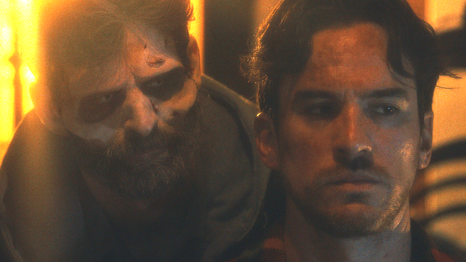 Joel (Chris Salvatore), Beckett (Brandon Shypkowski)