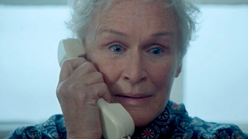 Joan Castleman (Glenn Close)