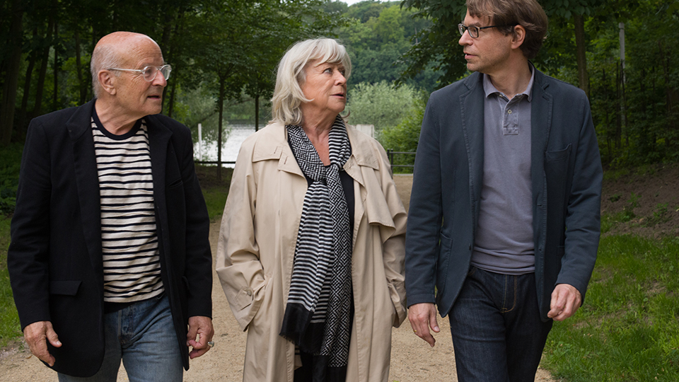 v.r. Regisseur Felix Moeller mit Margarethe von Trotta und Volker Schlöndorff