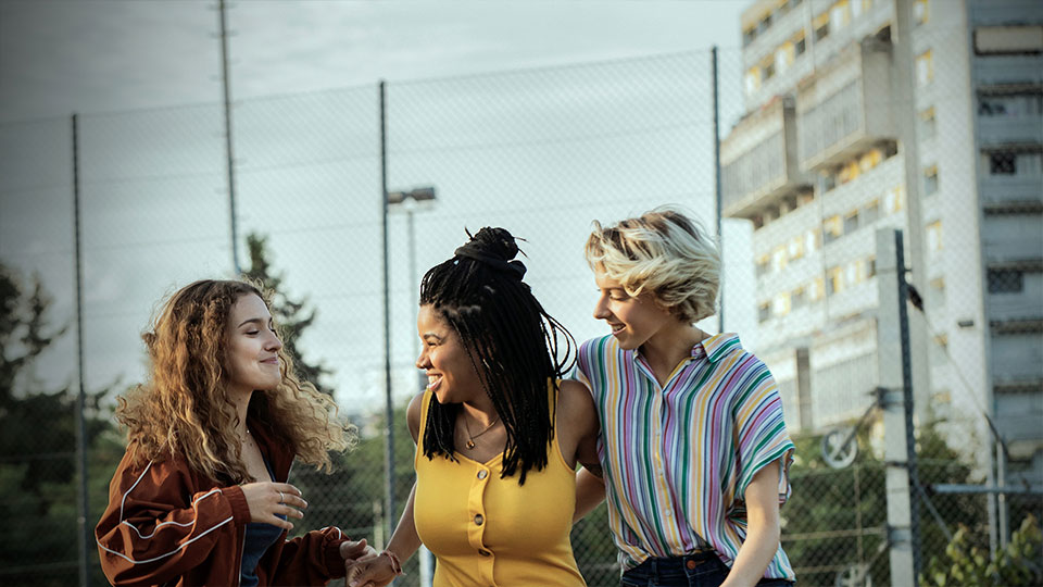 Sami (Anja Gada), Joe (Rabea Lüthi) und Leyla (Jana Sekulovska)
