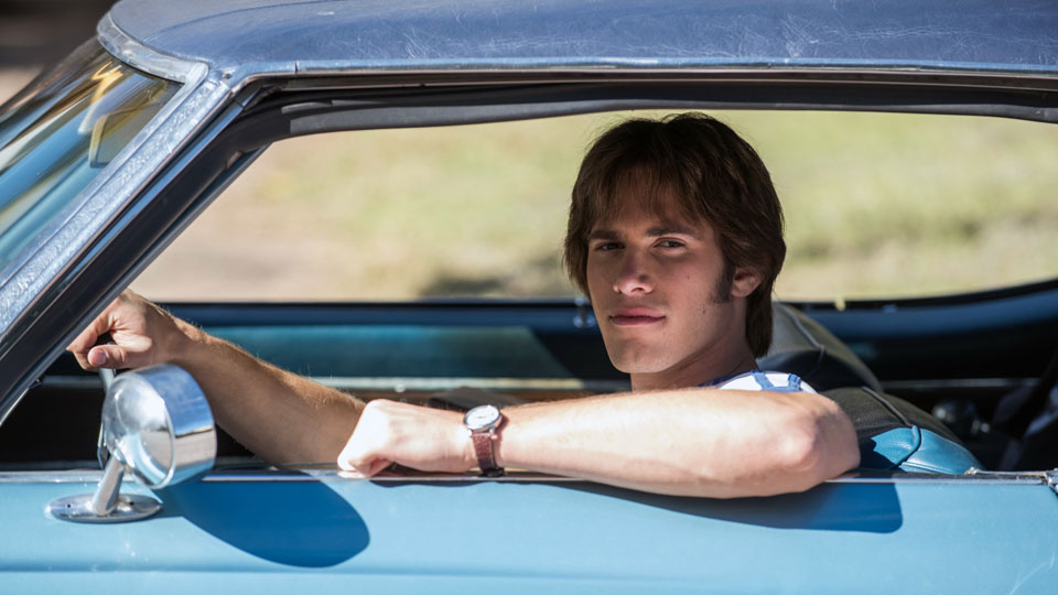 In der Komoedie EVERYBODY WANTS SOME!! faengt Jake (Blake Jenner) sein Studium an einer Uni in Texas an.