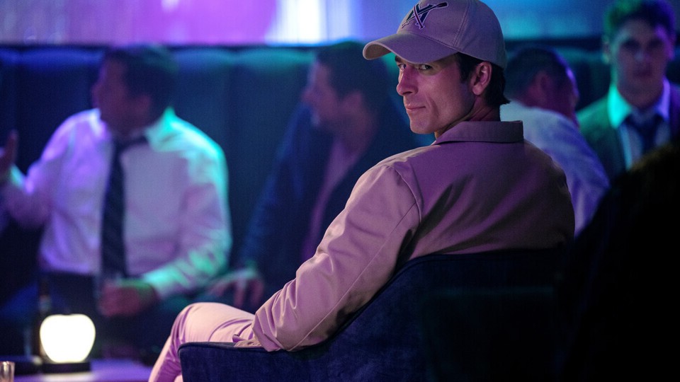 Becket Redfellow (Glen Powell) © Ilze Kitshoff © STUDIOCANAL SAS