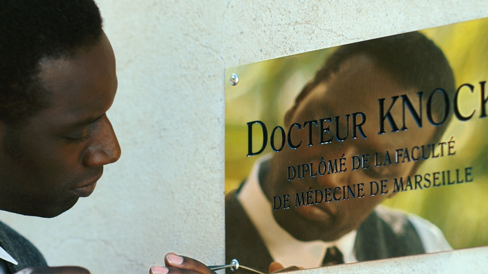 Dr. Knock (Omar Sy) 
