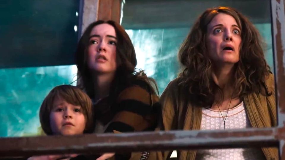 Die Schauspieler Dash McCloud, Hala Finley und Alanna Ubach...