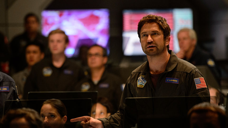 Satellitendesigner Jake Lawson (Gerard Butler) wird zur Hilfe gerufen,