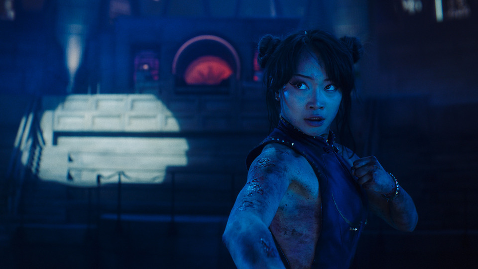 Die entfremdeten Freunde werden nämlich von Chun-Li (Callina Liang) rekrutiert.